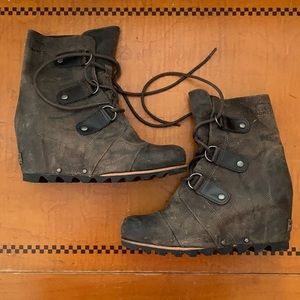 Sorel Brown Leather wedge bootie with heel 8